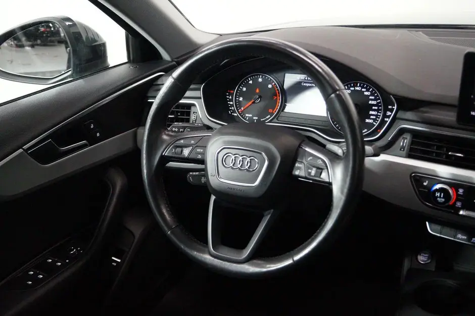 Audi A4, 2018 г.