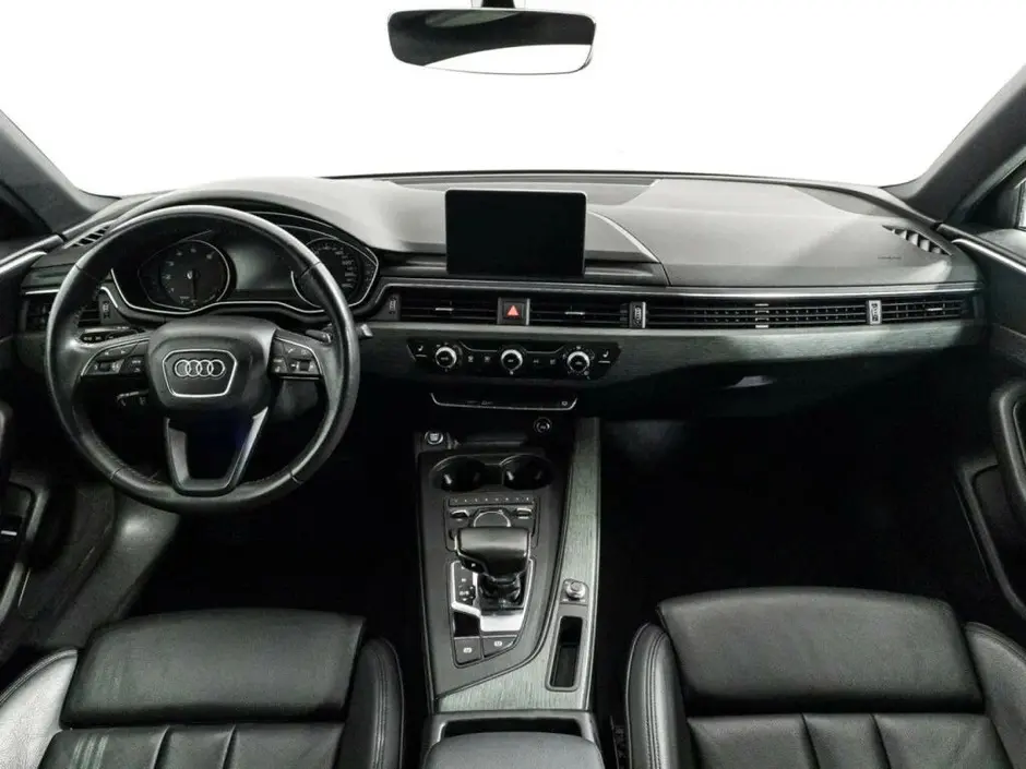 Audi A4, 2017 г.