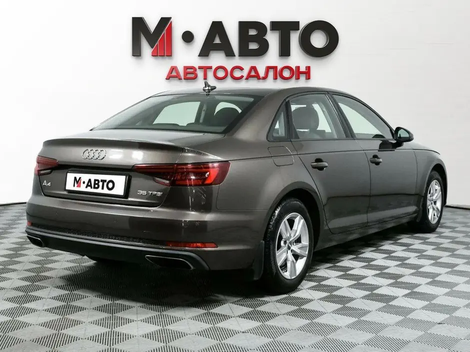 Audi A4, 2018 г.