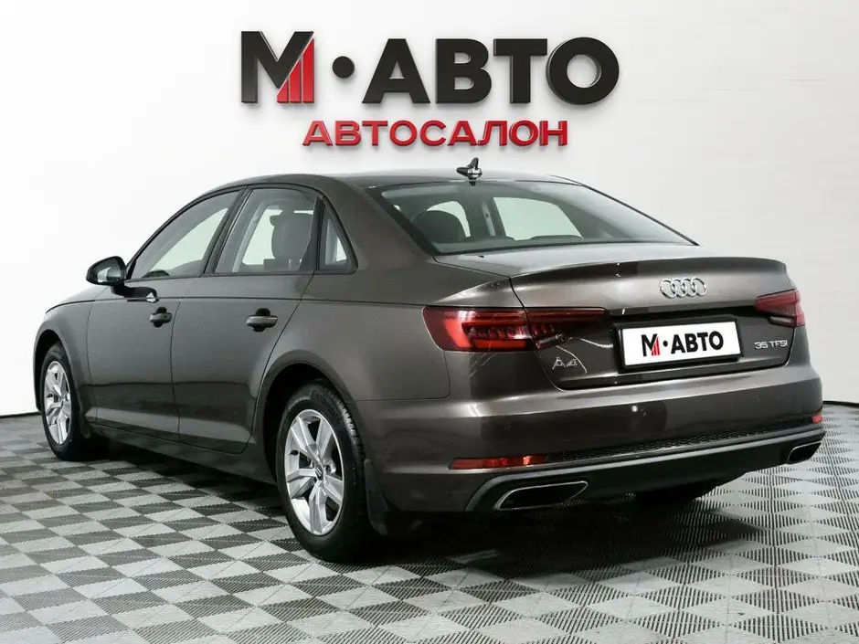 Audi A4, 2018 г.