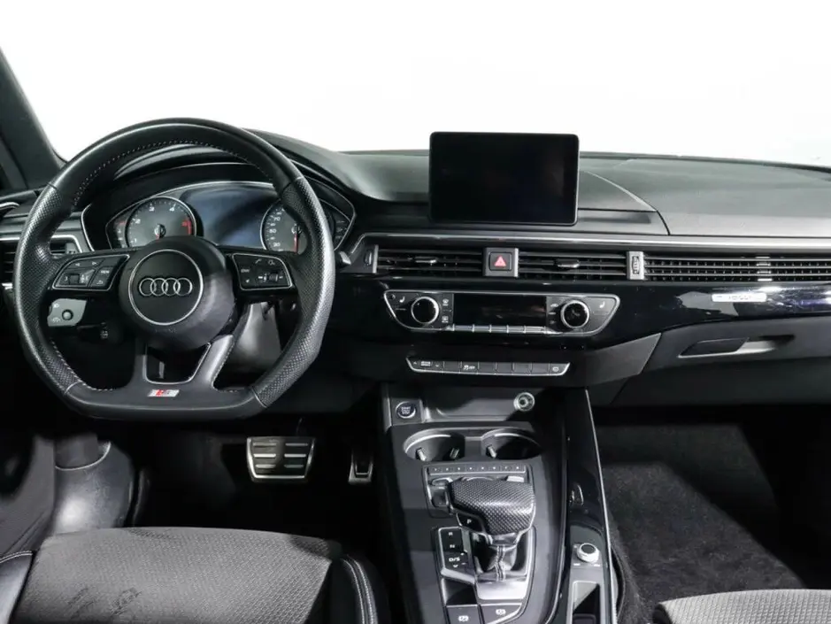 Audi A4, 2017 г.