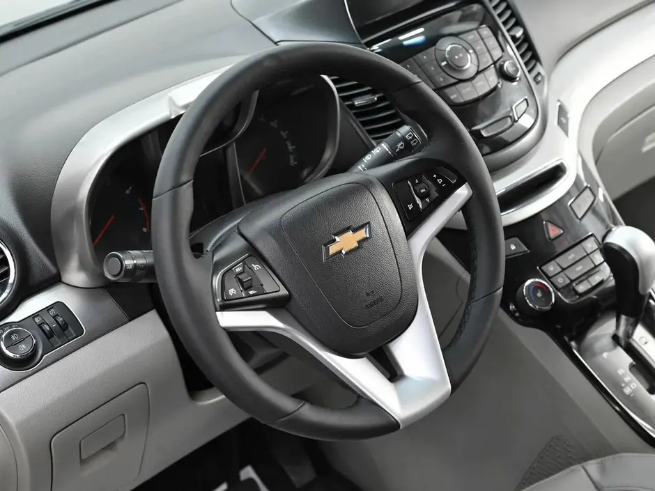 Chevrolet Orlando, 2012 г.