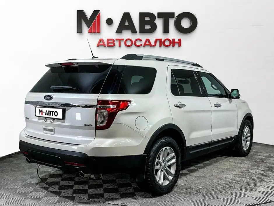 Ford Explorer, 2013 г.