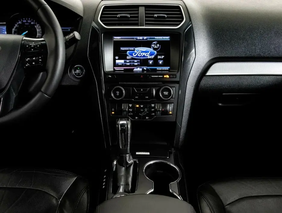 Ford Explorer, 2016 г.