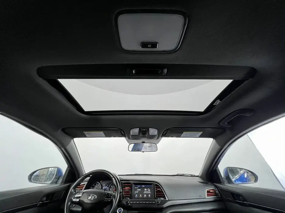 Hyundai Elantra, 2017 г.