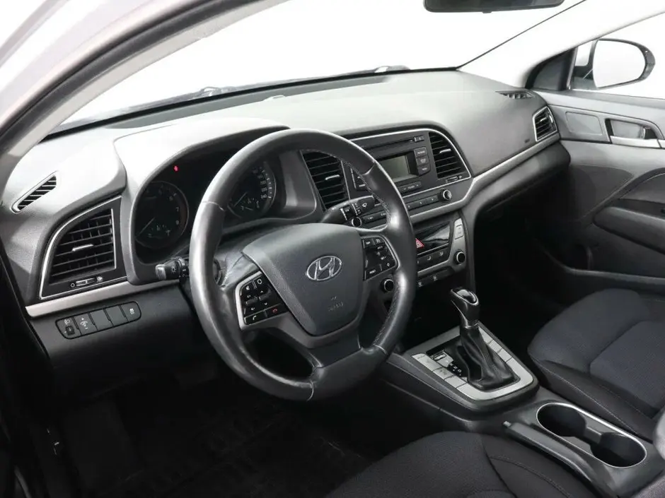 Hyundai Elantra, 2018 г.