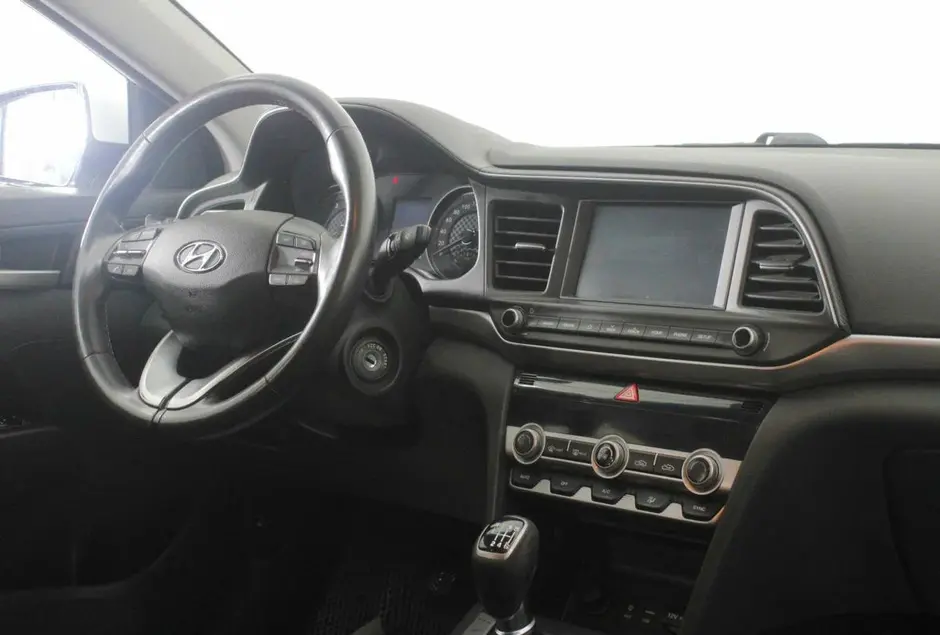 Hyundai Elantra, 2018 г.