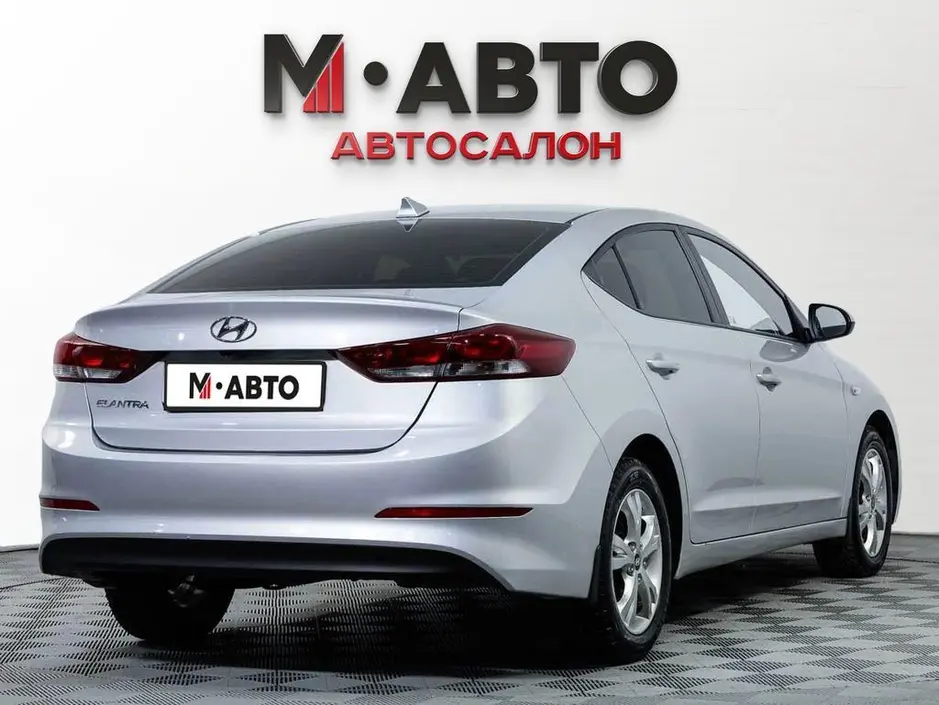 Hyundai Elantra, 2018 г.