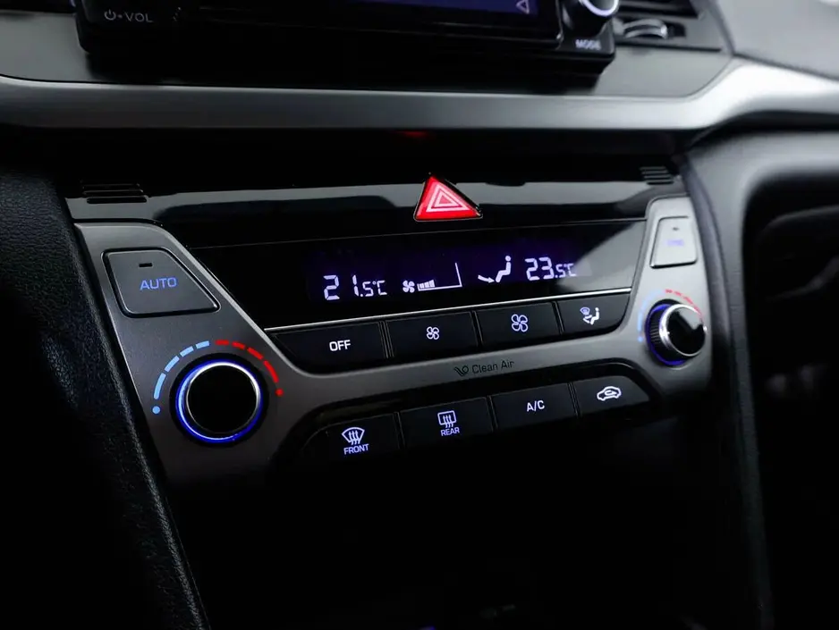 Hyundai Elantra, 2018 г.