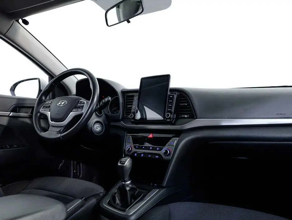 Hyundai Elantra, 2018 г.