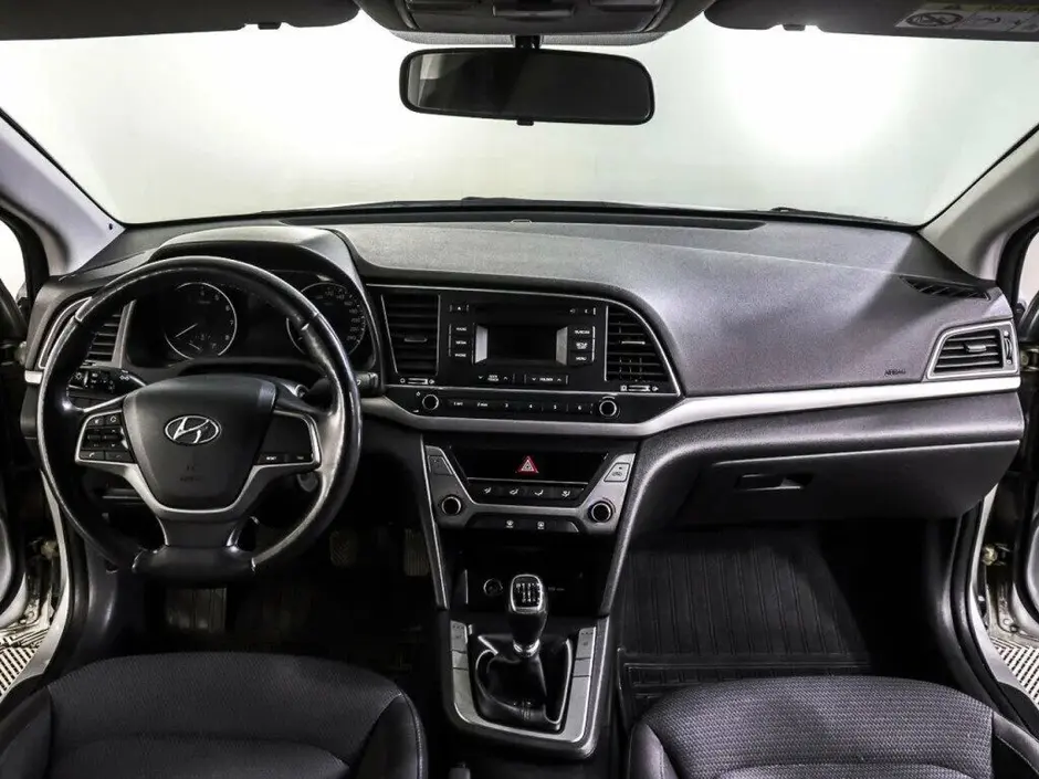 Hyundai Elantra, 2018 г.