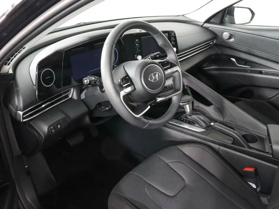 Hyundai Elantra, 2023 г.