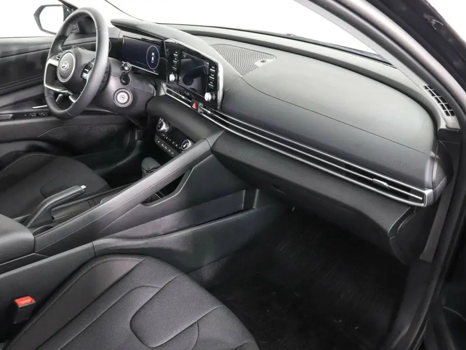 Hyundai Elantra, 2023 г.