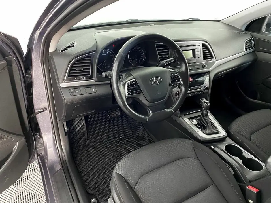 Hyundai Elantra, 2017 г.