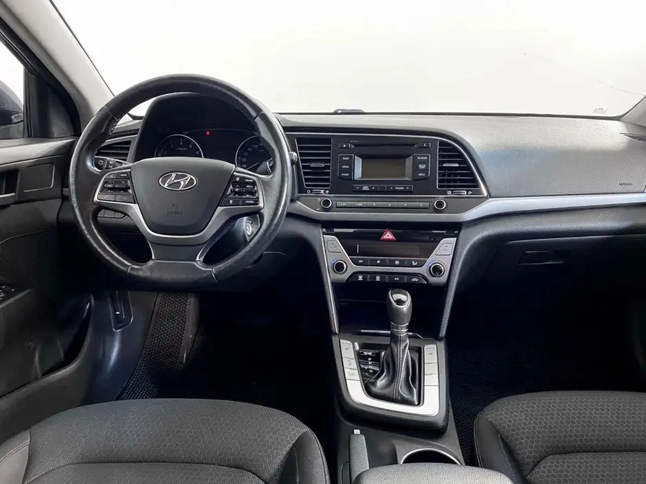 Hyundai Elantra, 2017 г.
