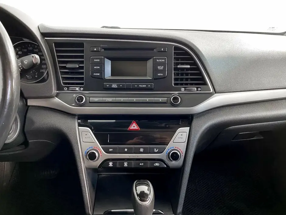 Hyundai Elantra, 2017 г.