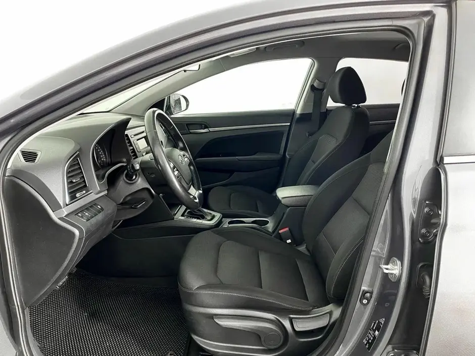 Hyundai Elantra, 2017 г.