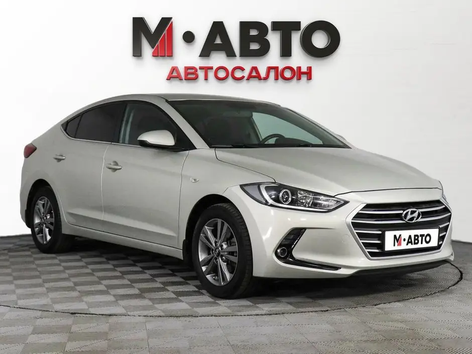 Hyundai Elantra, 2017 г.