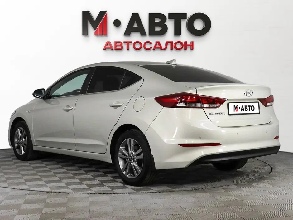 Hyundai Elantra, 2017 г.