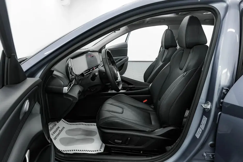 Hyundai Elantra, 2023 г.