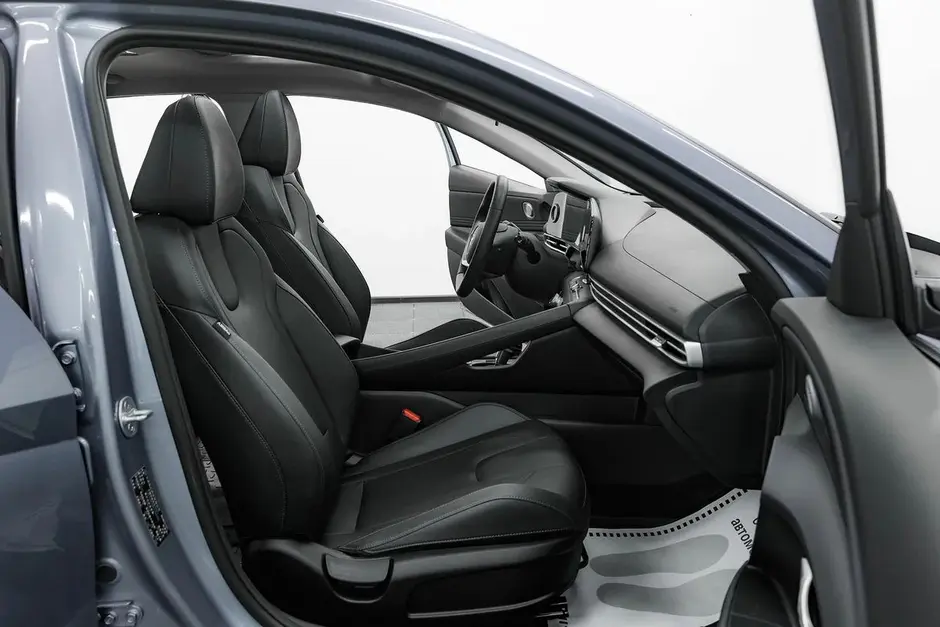 Hyundai Elantra, 2023 г.