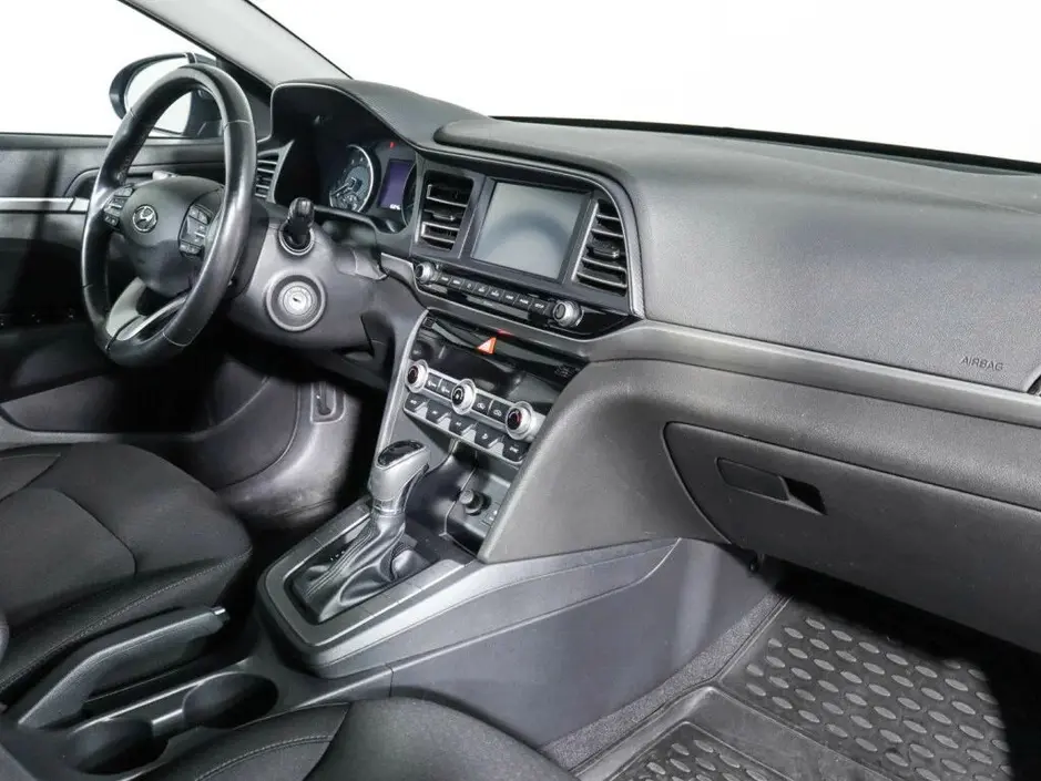 Hyundai Elantra, 2019 г.