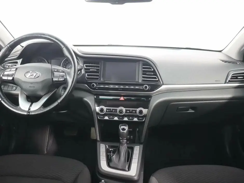 Hyundai Elantra, 2019 г.
