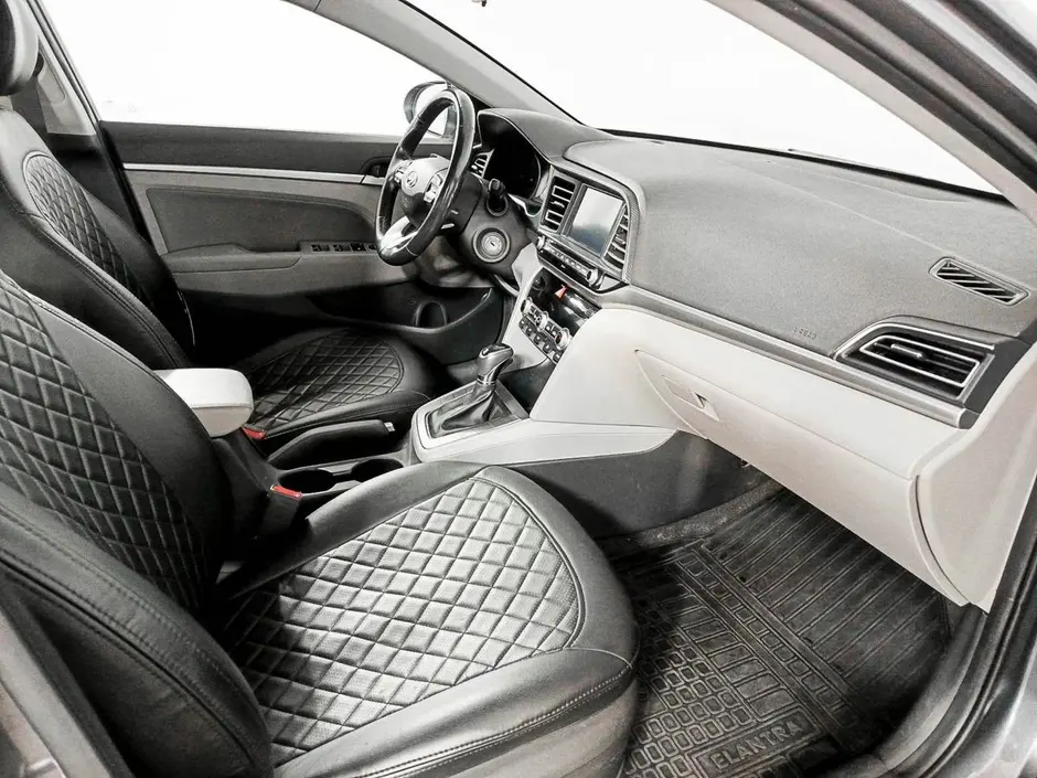 Hyundai Elantra, 2019 г.