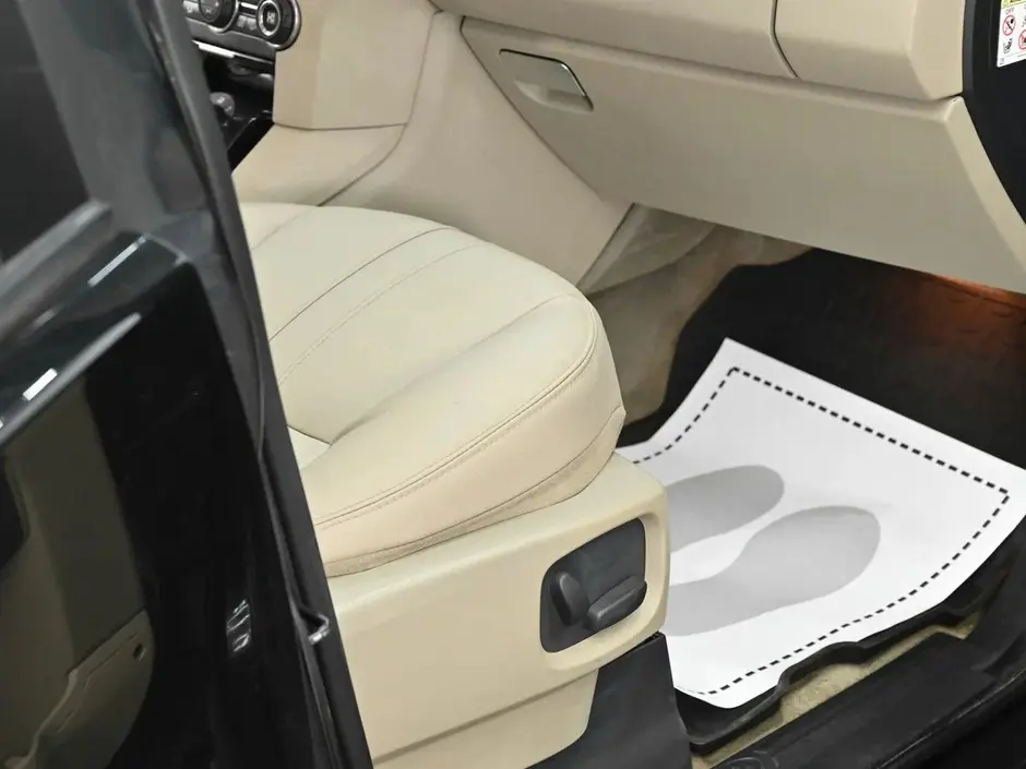 Land Rover Discovery, 2010 г.