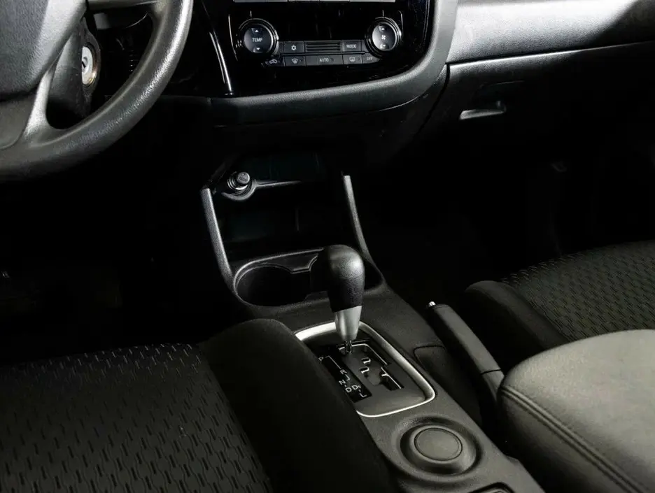 Mitsubishi Outlander, 2013 г.