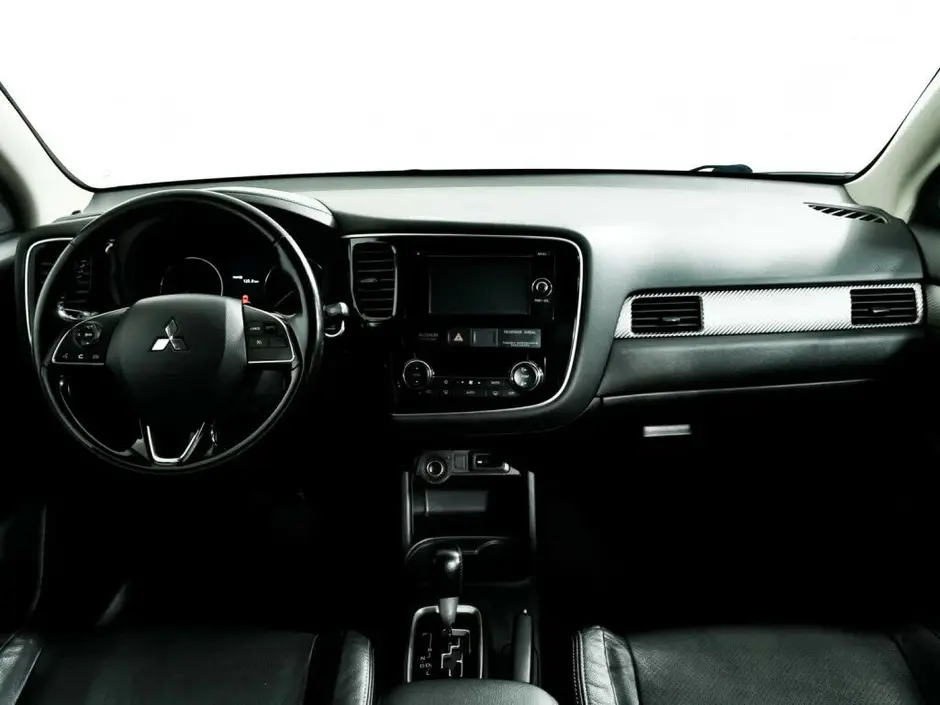 Mitsubishi Outlander, 2017 г.