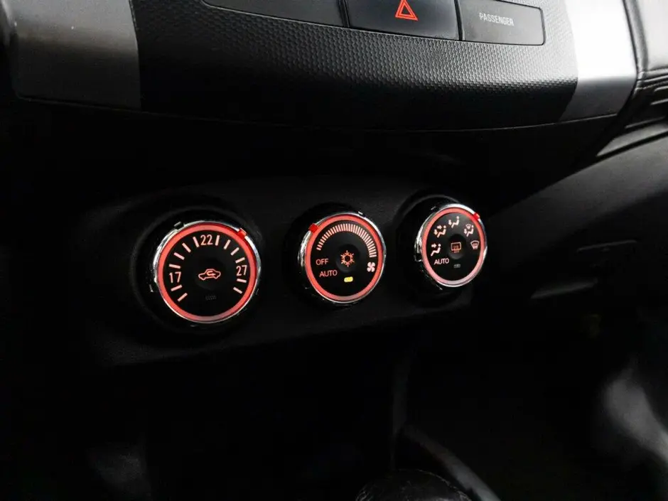 Mitsubishi Outlander, 2012 г.