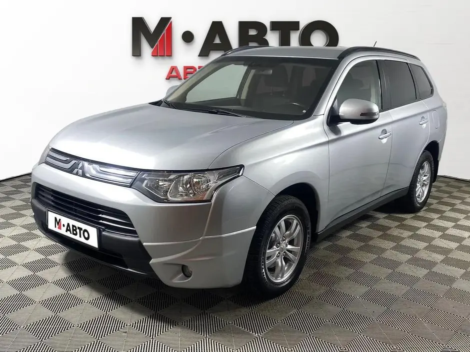 Mitsubishi Outlander, 2014 г.