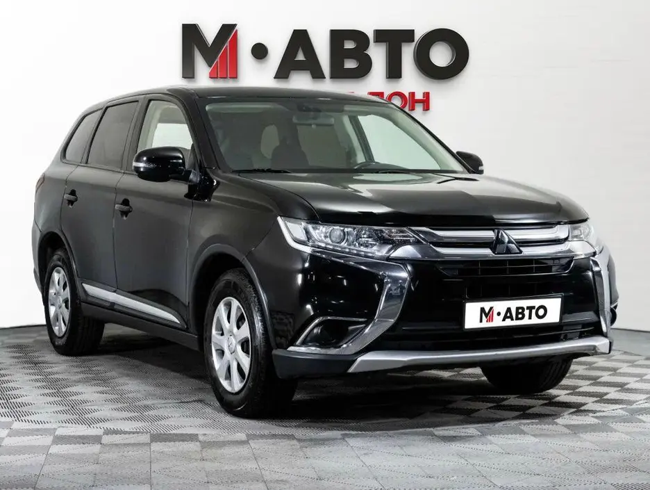 Mitsubishi Outlander, 2015 г.