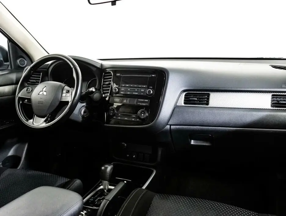 Mitsubishi Outlander, 2015 г.