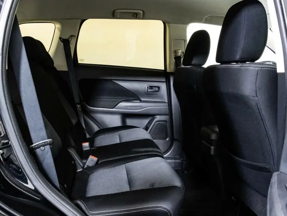 Mitsubishi Outlander, 2015 г.