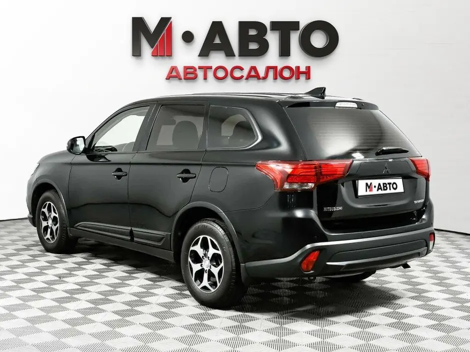 Mitsubishi Outlander, 2016 г.