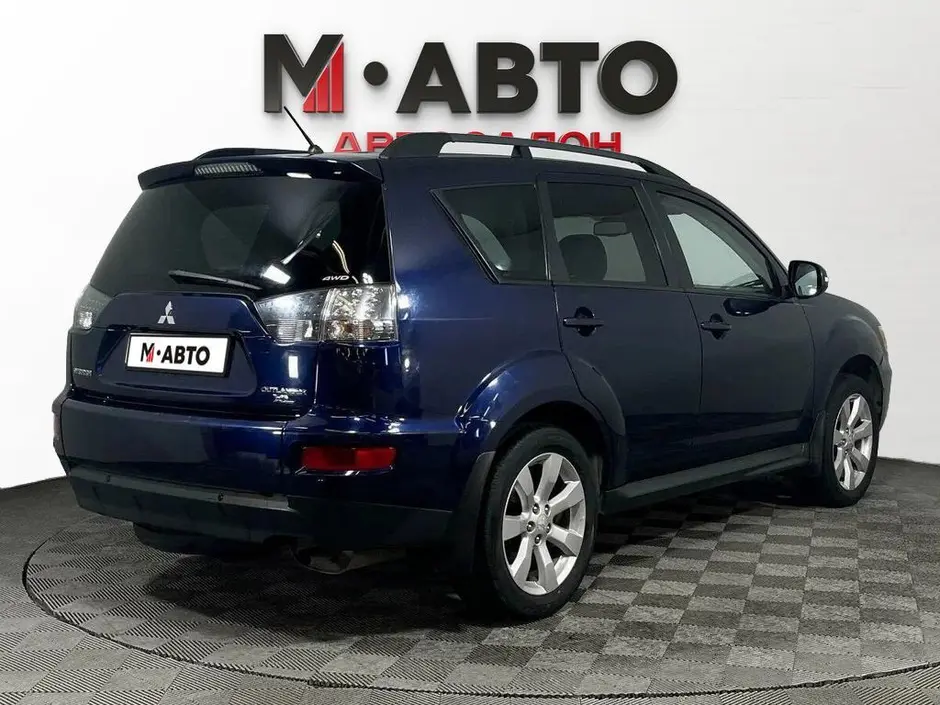 Mitsubishi Outlander, 2011 г.