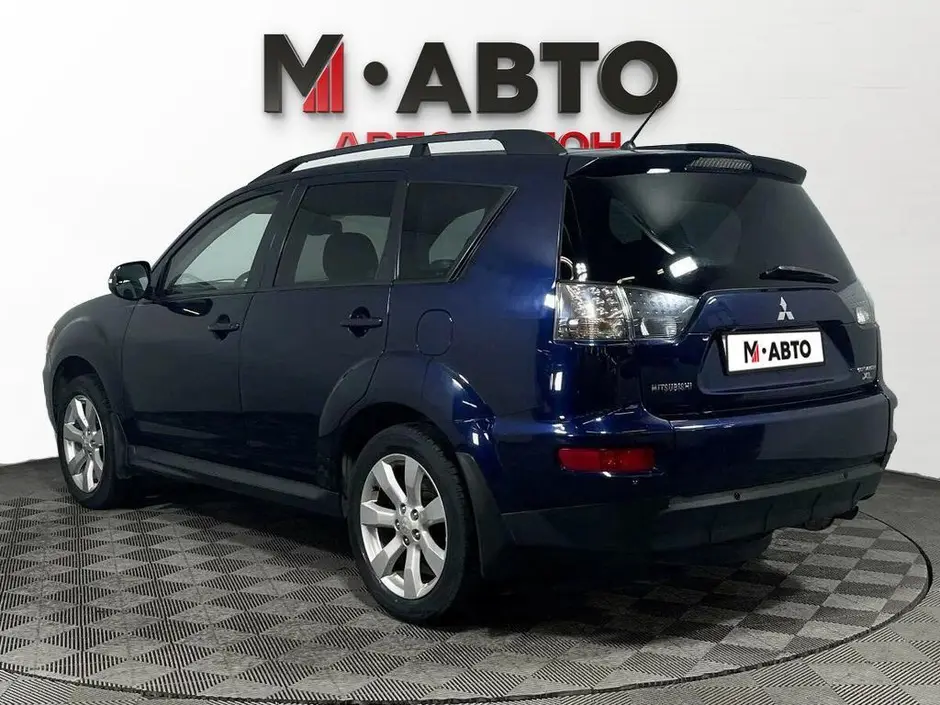 Mitsubishi Outlander, 2011 г.