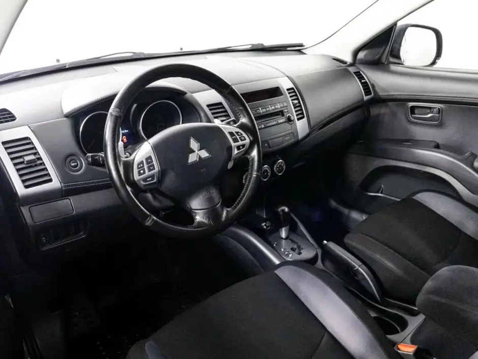 Mitsubishi Outlander, 2011 г.