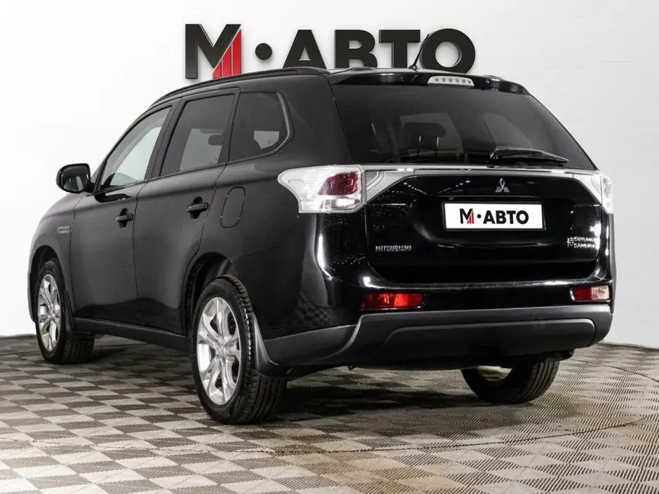 Mitsubishi Outlander, 2014 г.