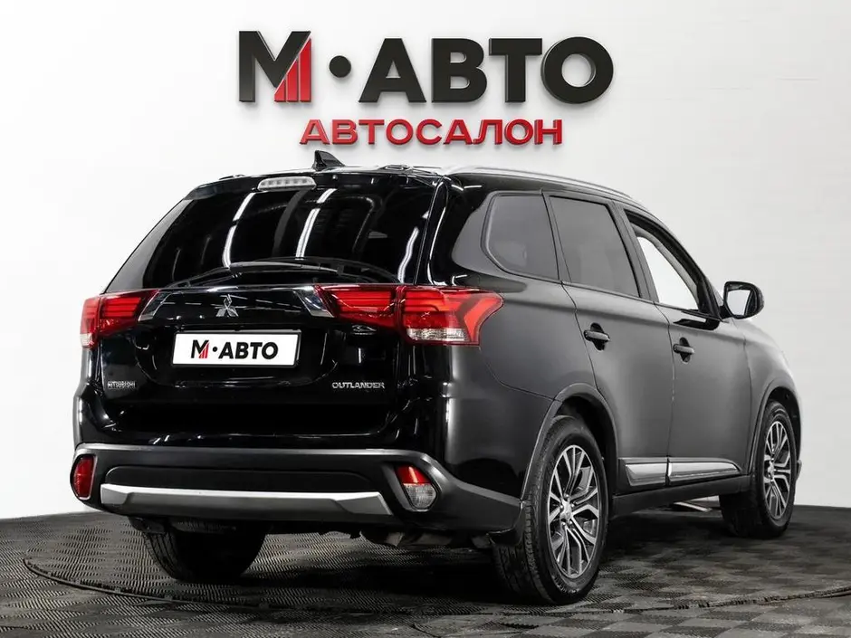 Mitsubishi Outlander, 2016 г.