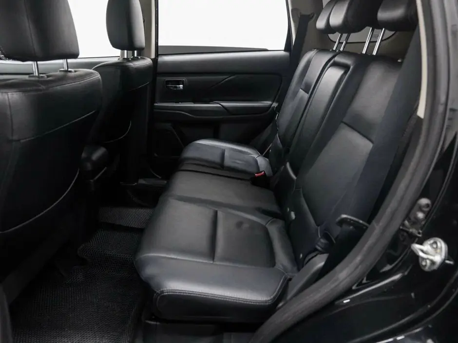 Mitsubishi Outlander, 2016 г.