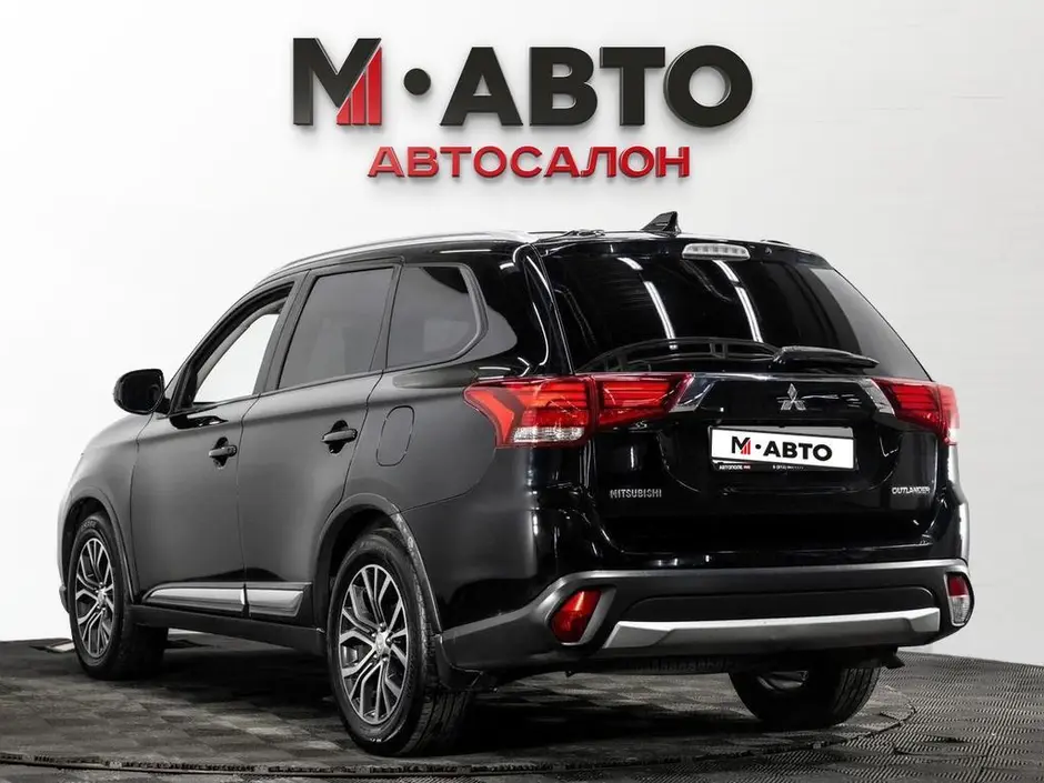 Mitsubishi Outlander, 2016 г.