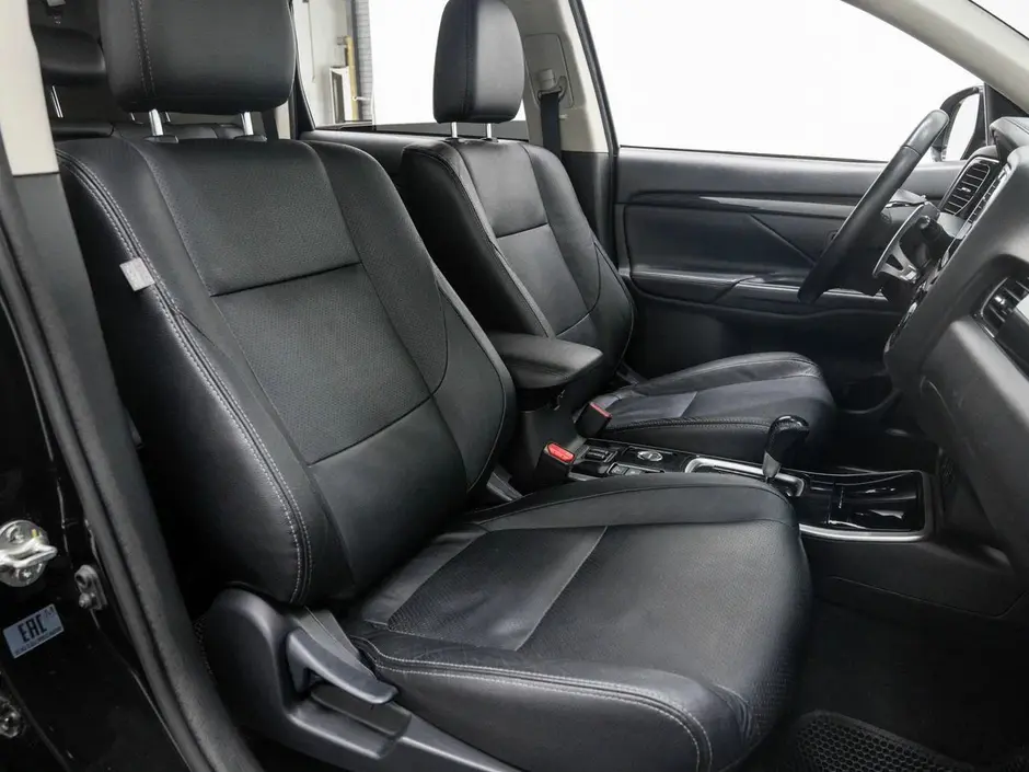 Mitsubishi Outlander, 2016 г.