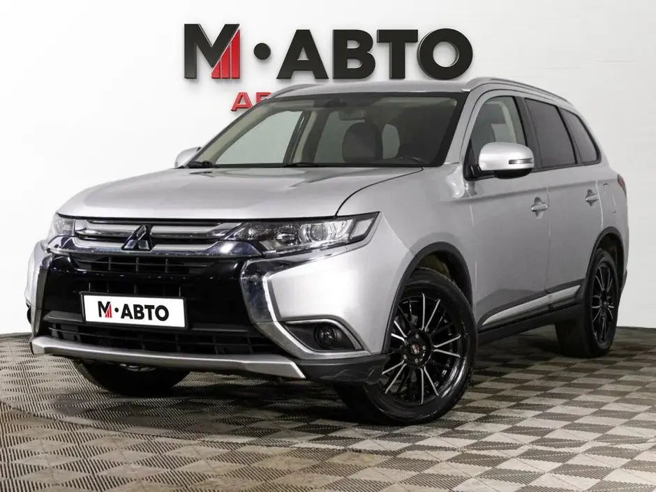 Mitsubishi Outlander, 2017 г.