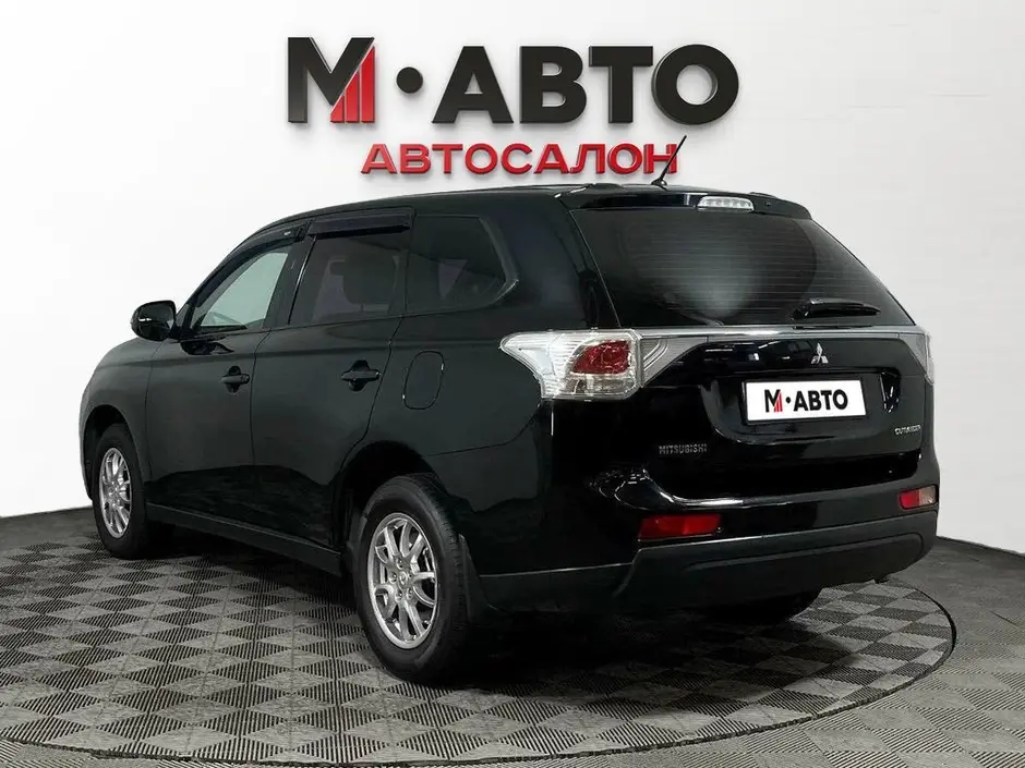 Mitsubishi Outlander, 2012 г.