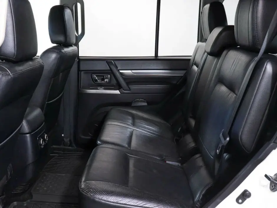 Mitsubishi Pajero, 2011 г.