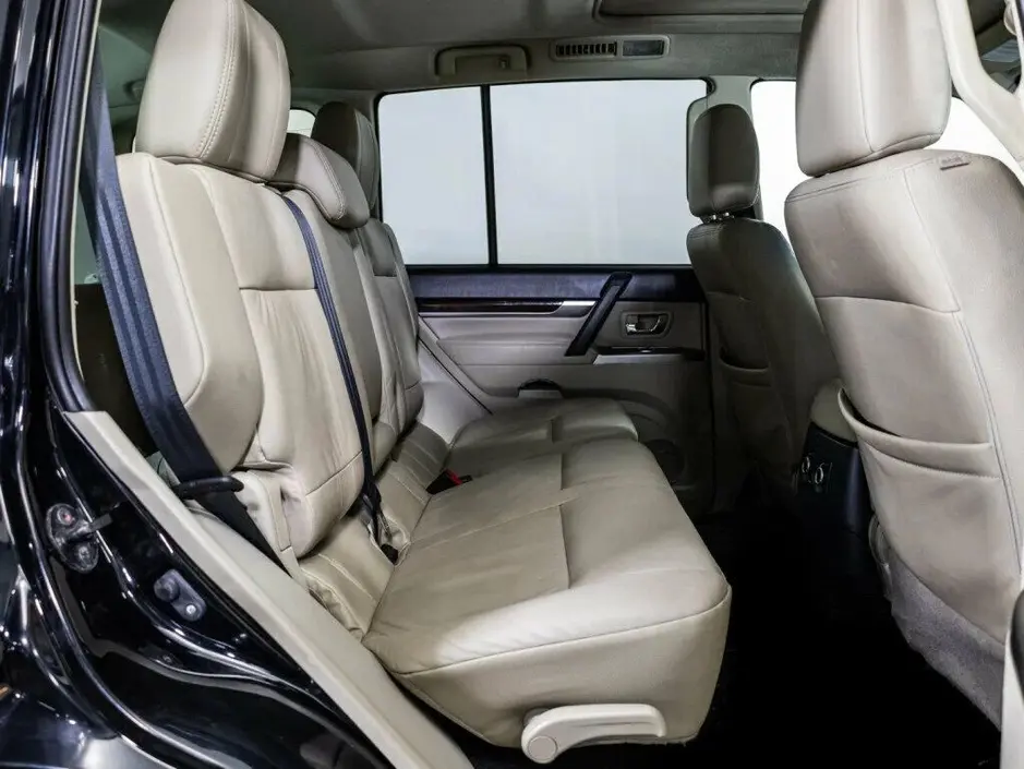 Mitsubishi Pajero, 2014 г.