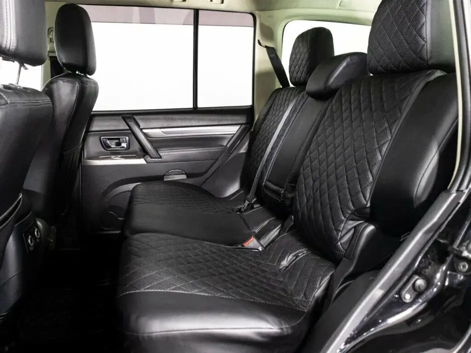 Mitsubishi Pajero, 2013 г.